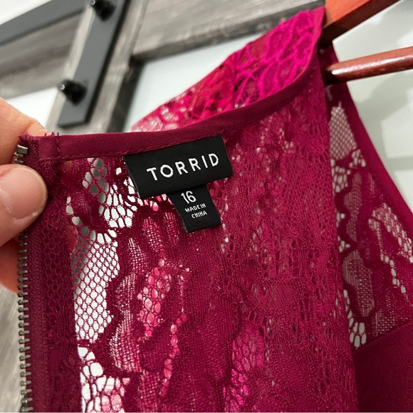 Torrid Elegant Burgandy Lace Maxi Dress Women's Size 16 Formal Wedding Party - Picture 8 of 10